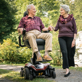 Fauteuil roulant électrique à 6 roues Jazzy Air 2.0