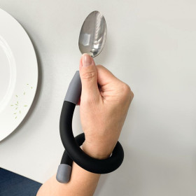 Cuillère à manche flexible