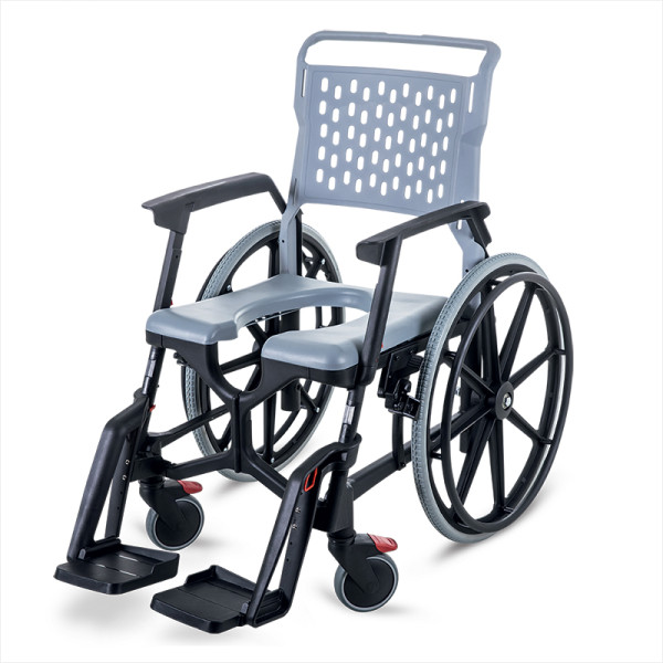 Fauteuil roulant de douche / piscine BathMobile