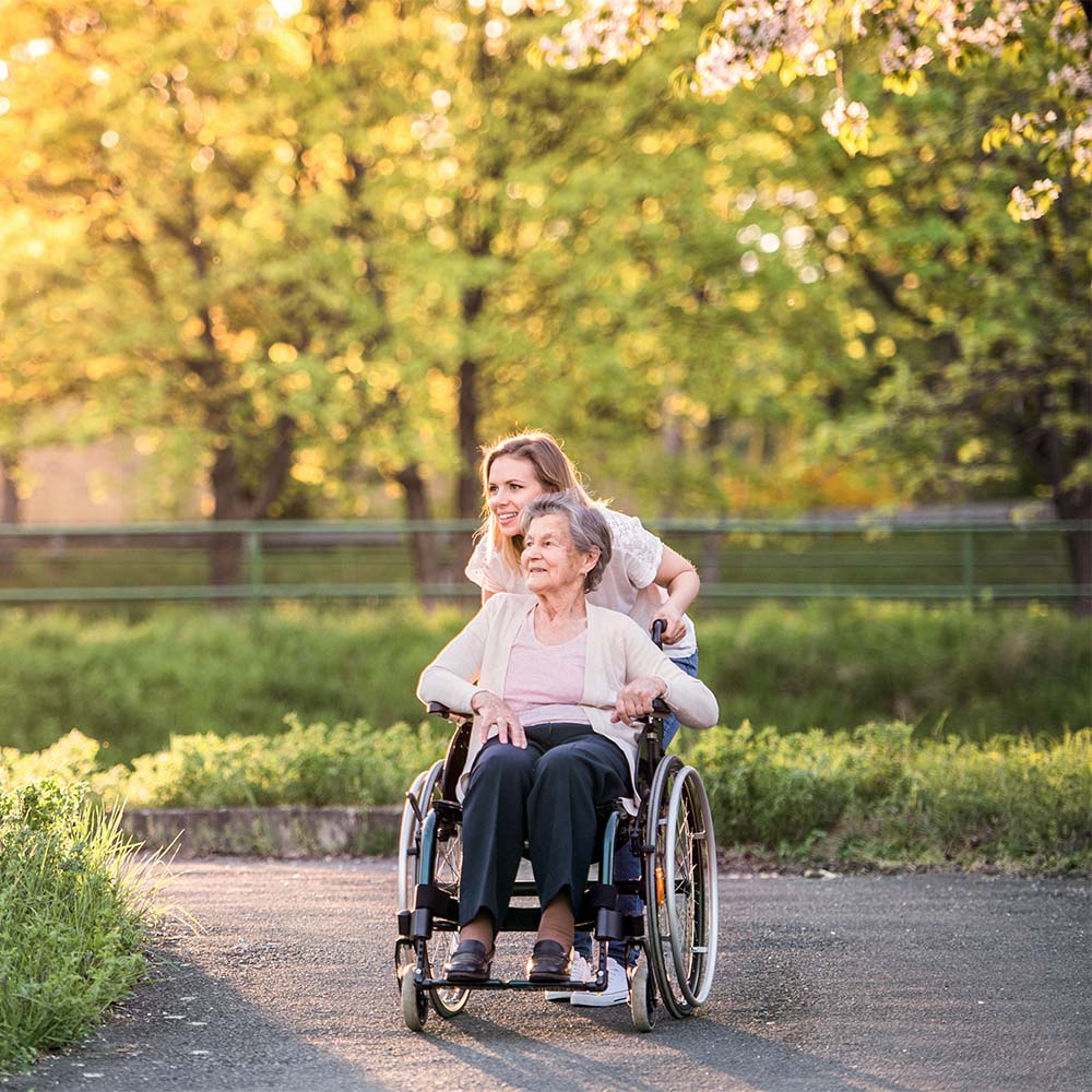 comment-louer-fauteuil-roulan-vacances Bas de contention ou compression, pourquoi nous choisir ?